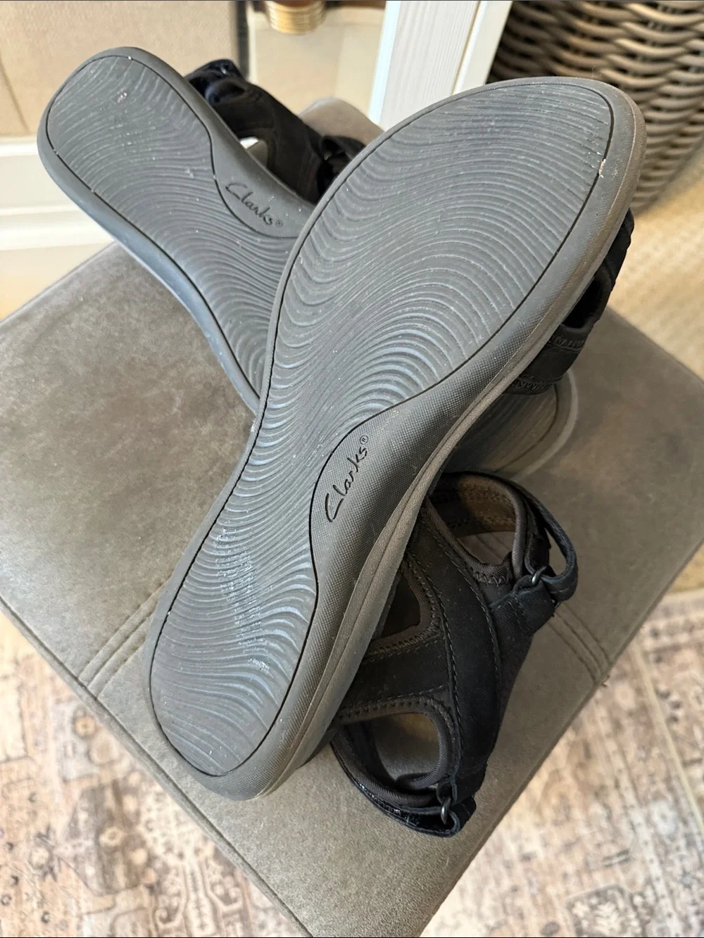 Clarks Kids Black Hook-and-Loop Sunburst Insole Sandals